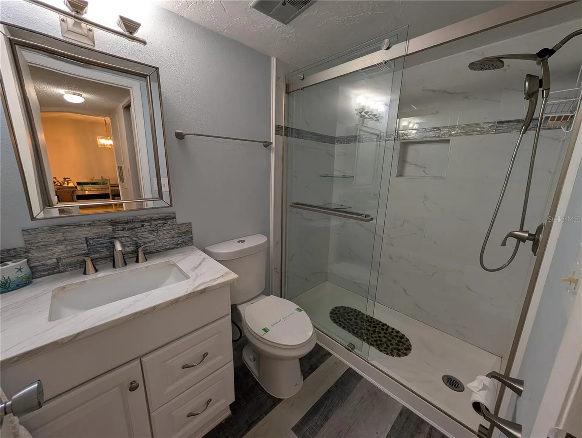 3564 Lake Bayshore Drive Bradenton FL 34205