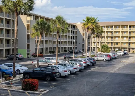 3564 Lake Bayshore Drive Bradenton FL 34205