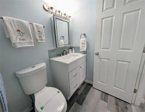 3564 Lake Bayshore Drive Bradenton FL 34205