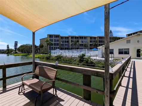 3564 Lake Bayshore Drive Bradenton FL 34205