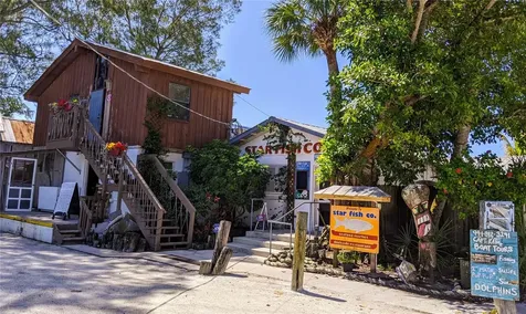 3564 Lake Bayshore Drive Bradenton FL 34205