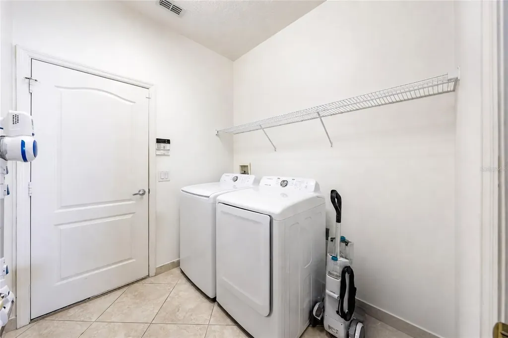 3058 Bay Laurel Circle N Kissimmee FL 34744