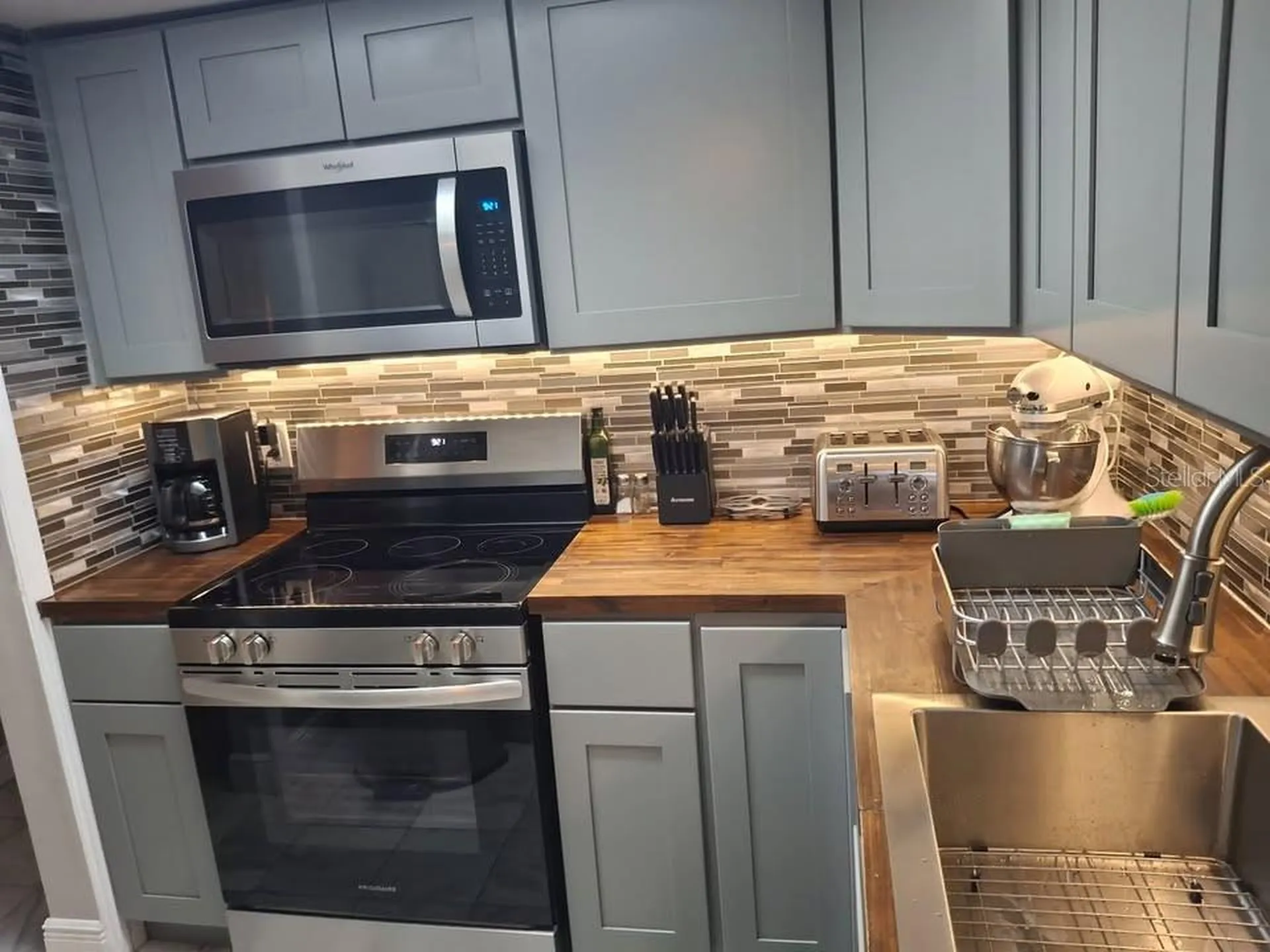 1257 Drew Street Clearwater FL 33755