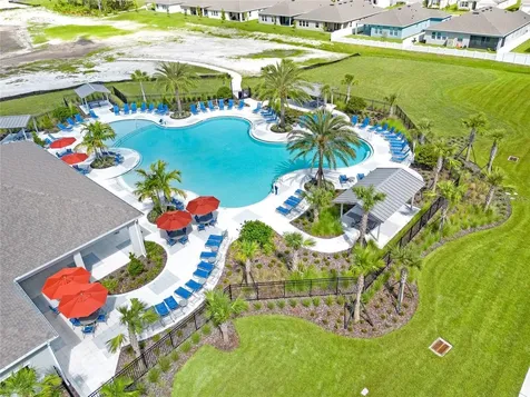 1687 Park Side Avenue Kissimmee FL 34744