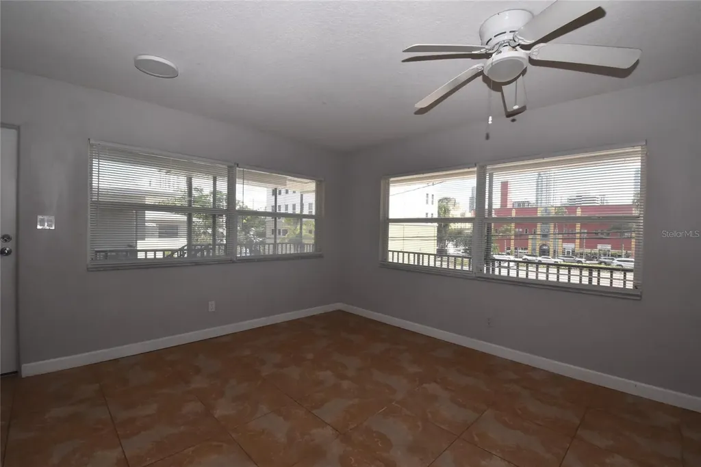 220 6th Avenue N St Petersburg FL 33701