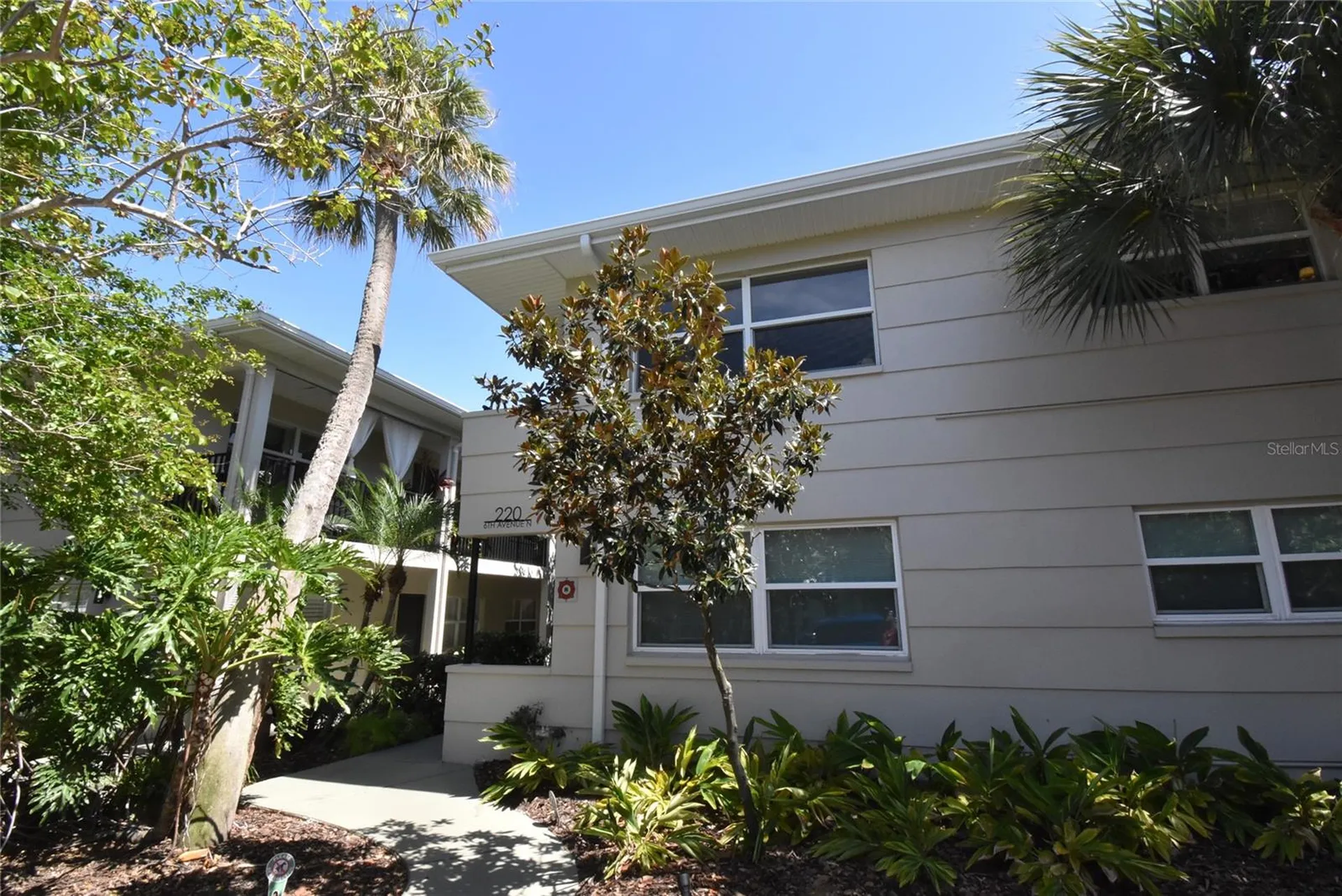 220 6th Avenue N St Petersburg FL 33701