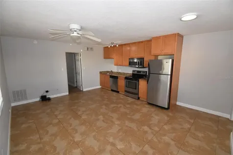 220 6th Avenue N St Petersburg FL 33701