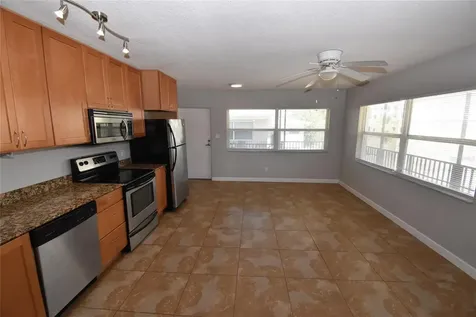 220 6th Avenue N St Petersburg FL 33701