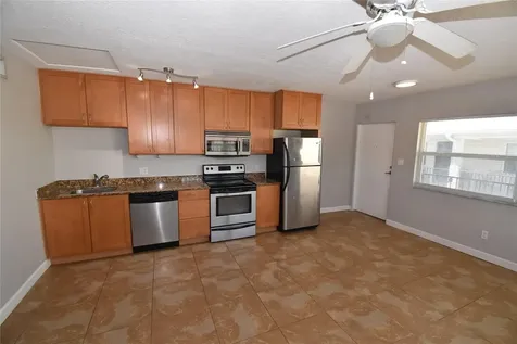 220 6th Avenue N St Petersburg FL 33701