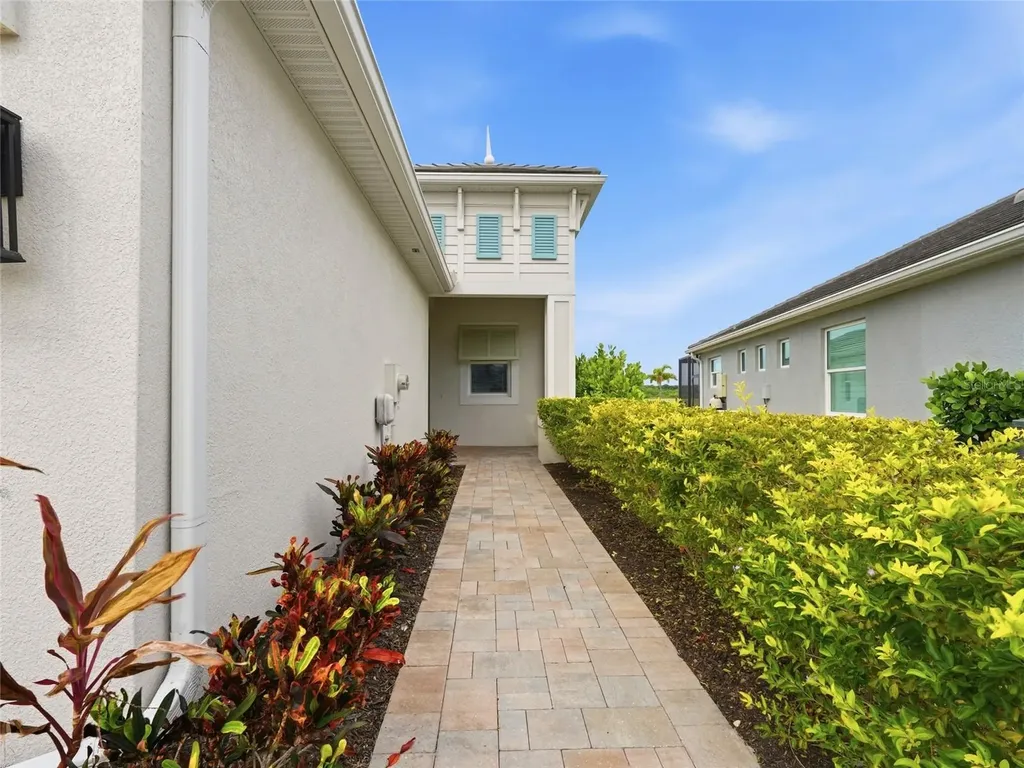 132 Van Gogh Cove Bradenton FL 34212