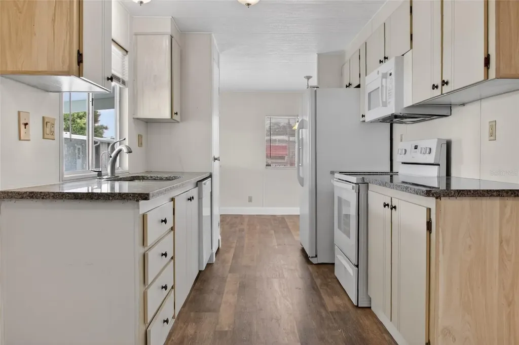 498 Longwood Drive Venice FL 34285