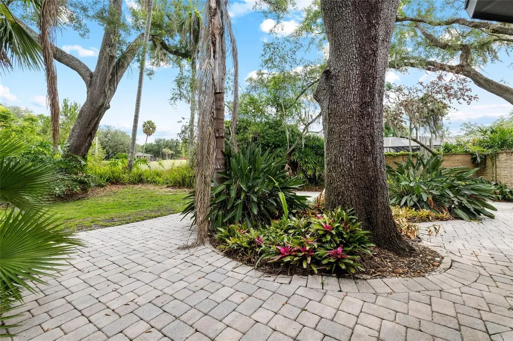 410 Montrose Avenue Temple Terrace FL 33617