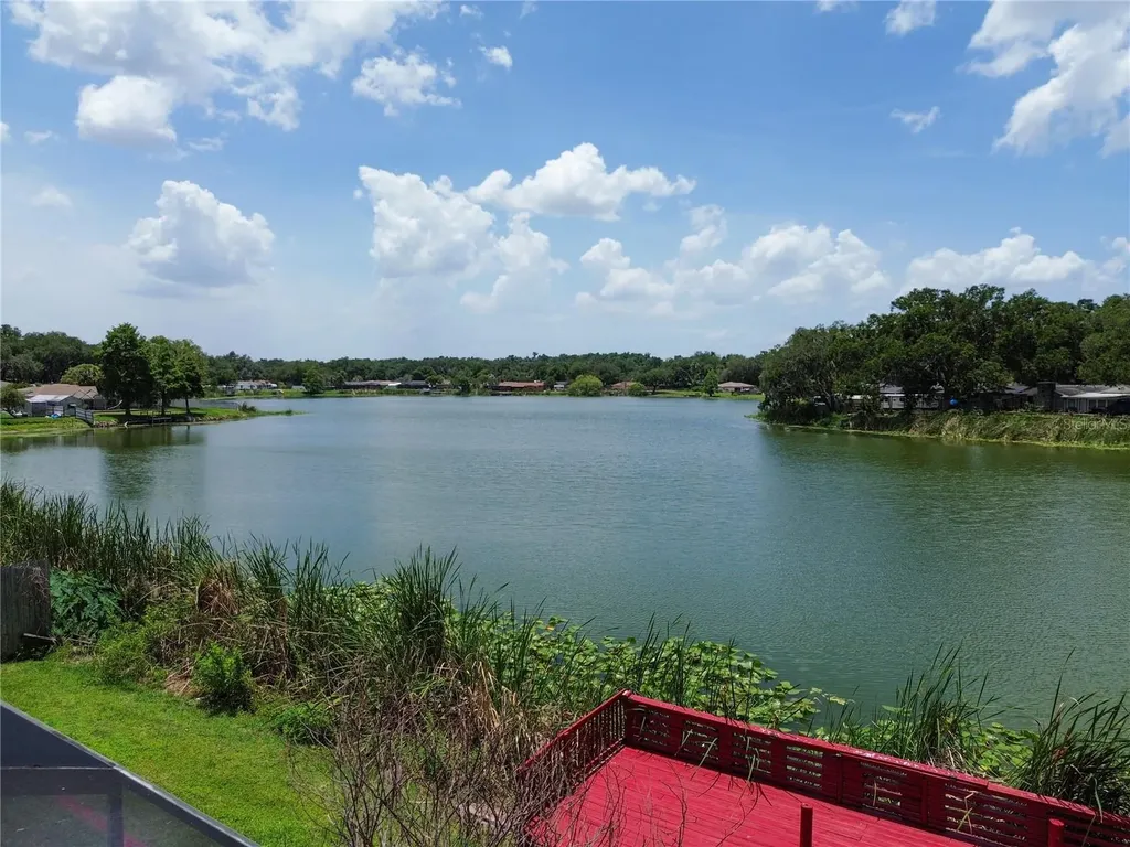 912 Shangri La Drive Seffner FL 33584
