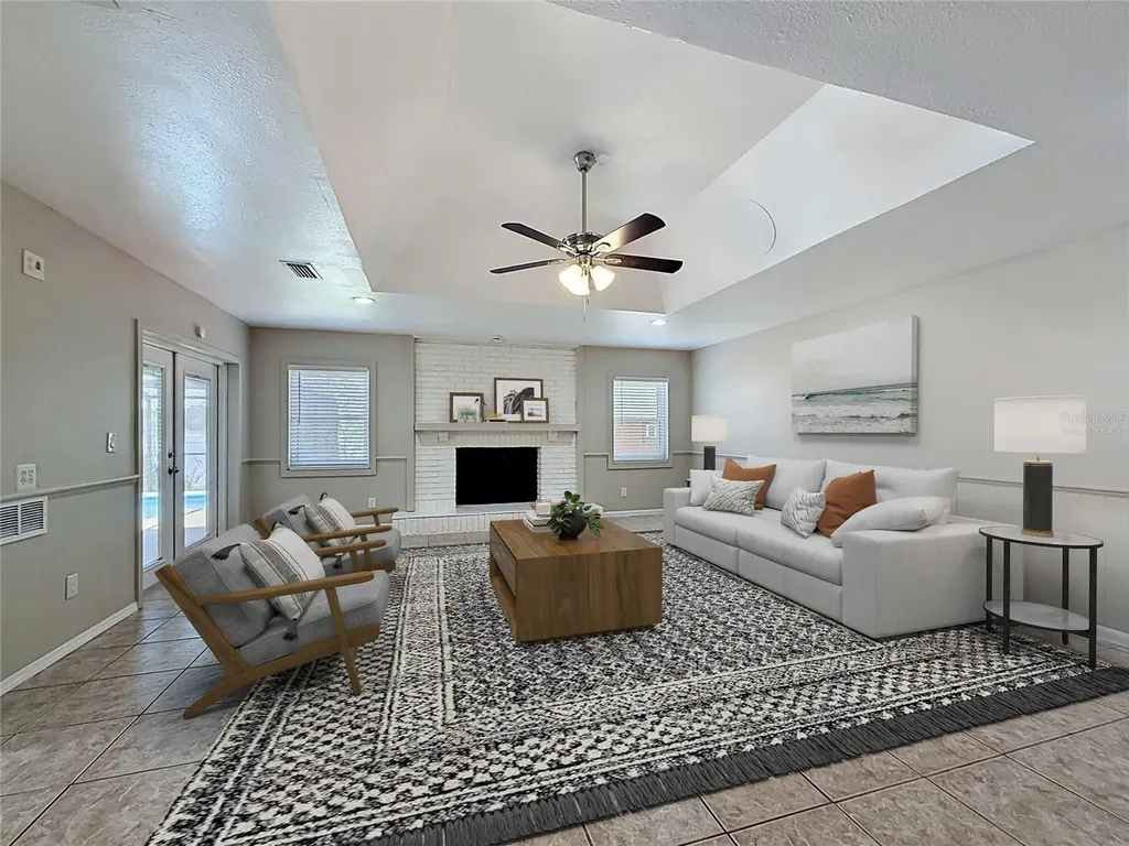912 Shangri La Drive Seffner FL 33584