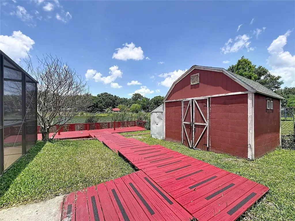 912 Shangri La Drive Seffner FL 33584