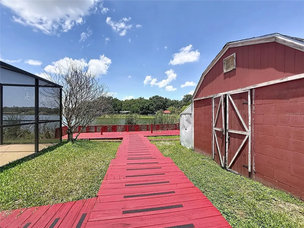 912 Shangri La Drive Seffner FL 33584