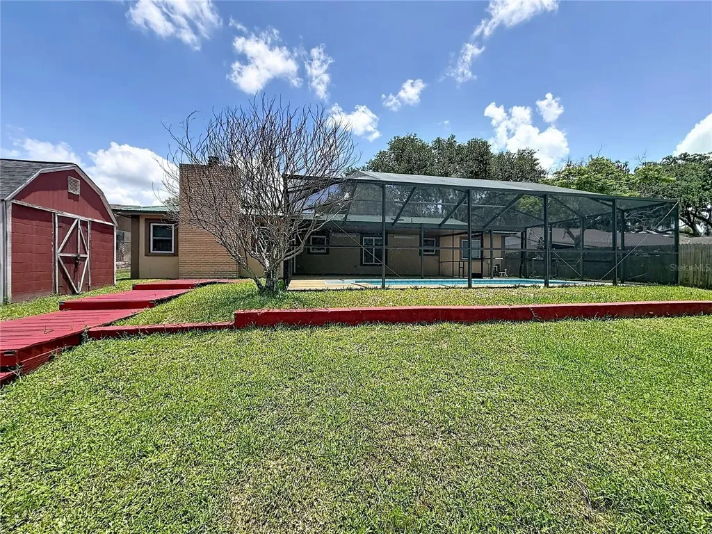 912 Shangri La Drive Seffner FL 33584
