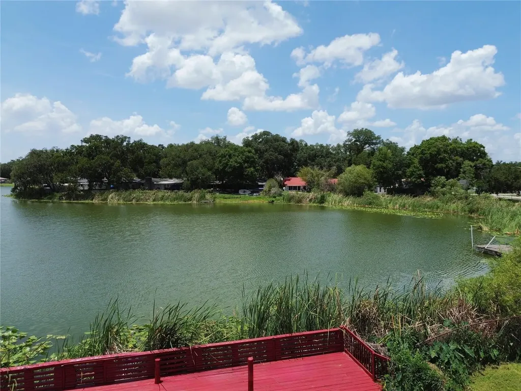912 Shangri La Drive Seffner FL 33584