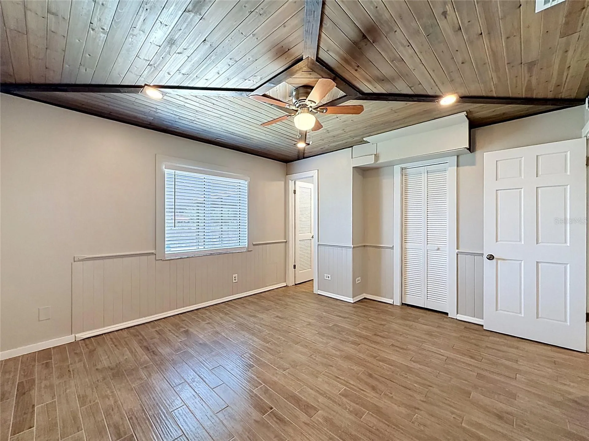 912 Shangri La Drive Seffner FL 33584