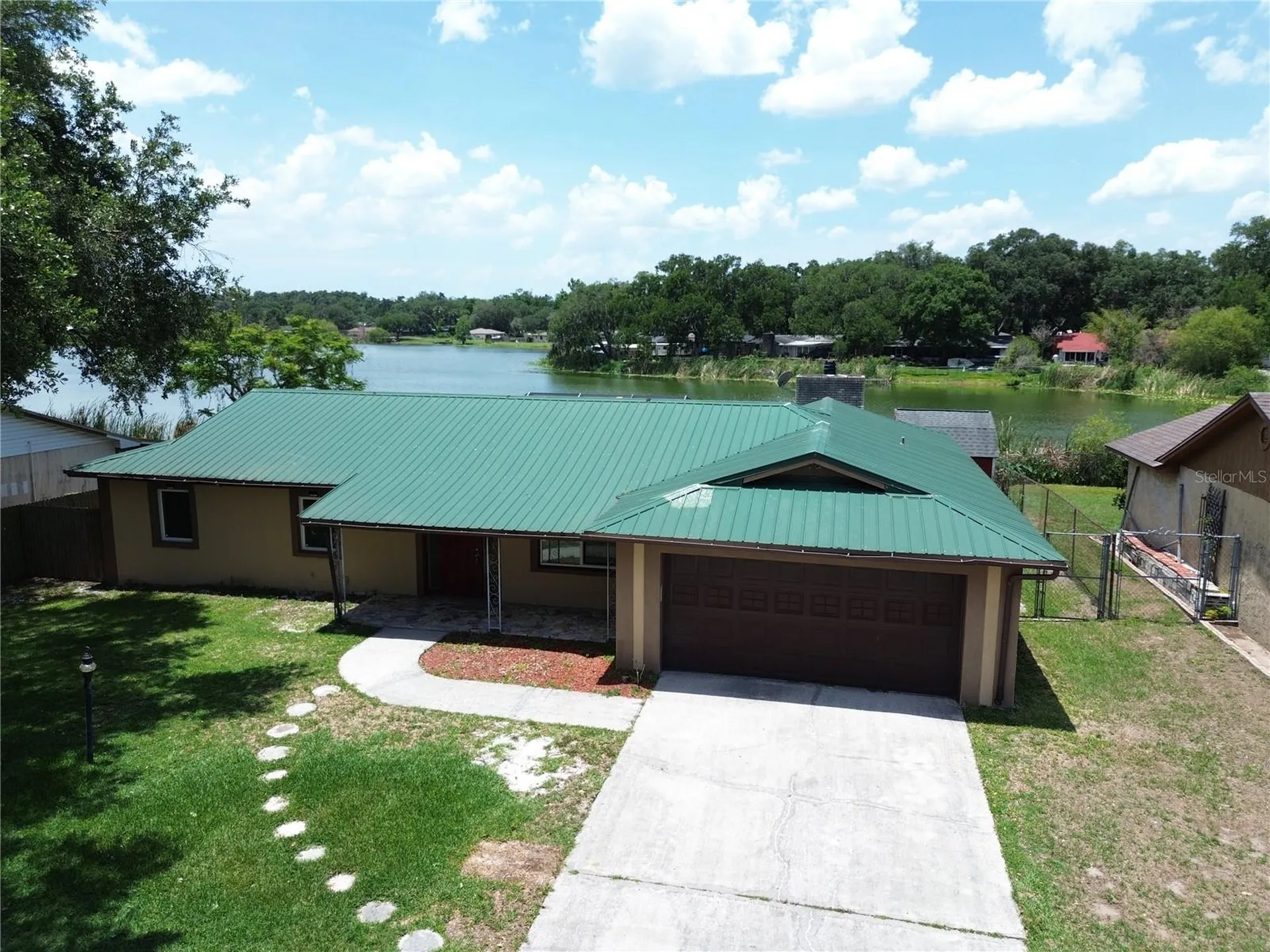 912 Shangri La Drive Seffner FL 33584
