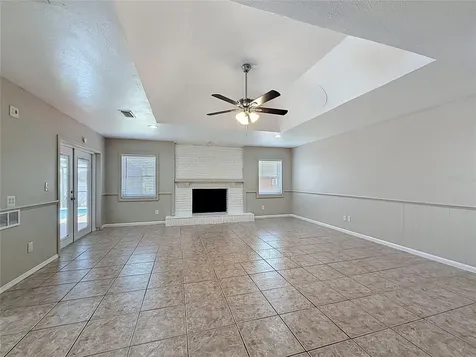 912 Shangri La Drive Seffner FL 33584