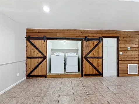 912 Shangri La Drive Seffner FL 33584