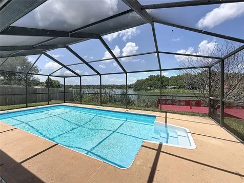 912 Shangri La Drive Seffner FL 33584