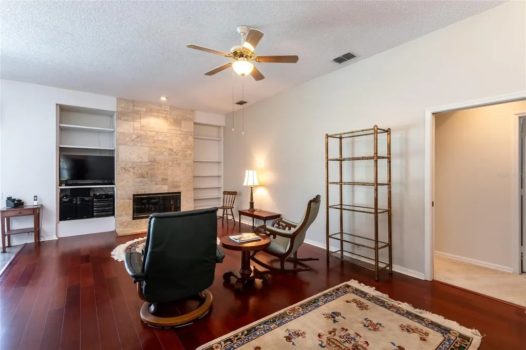 690 Weathersfield Drive Dunedin FL 34698