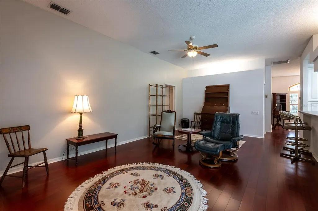 690 Weathersfield Drive Dunedin FL 34698