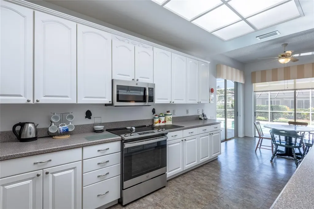 690 Weathersfield Drive Dunedin FL 34698