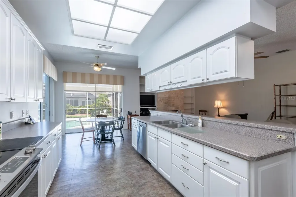 690 Weathersfield Drive Dunedin FL 34698