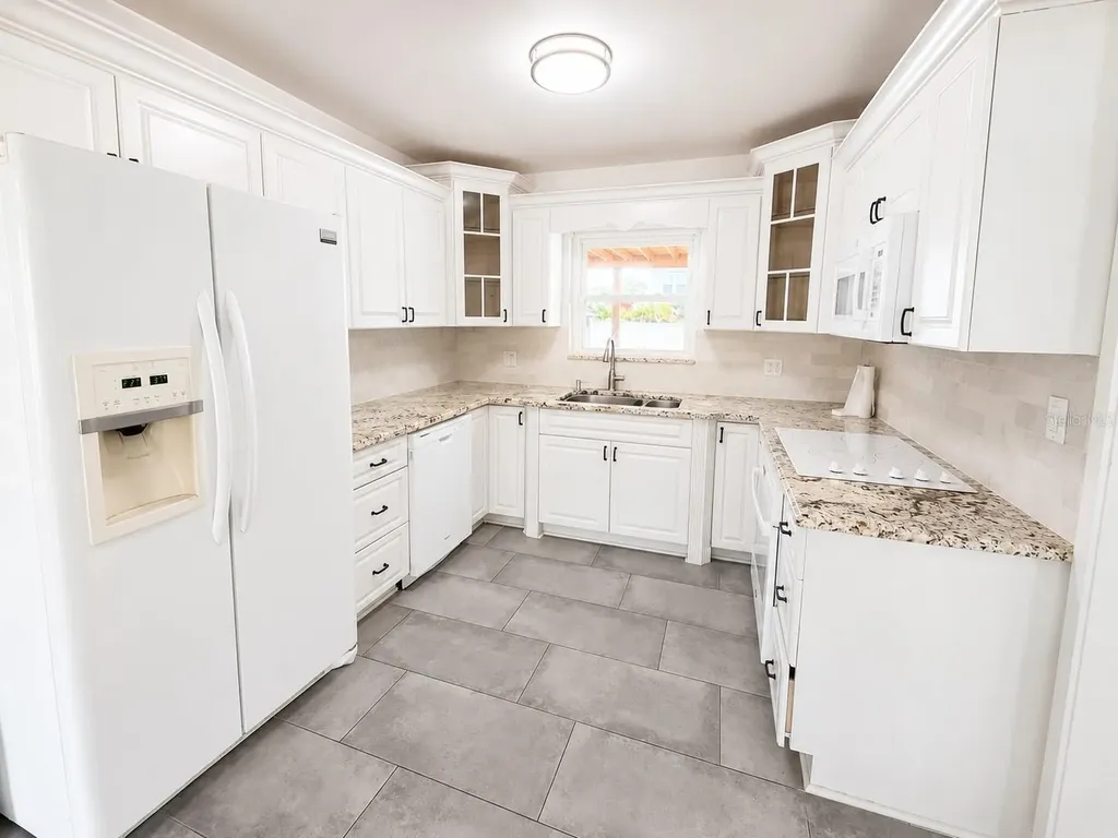 3815 W North B Street Tampa FL 33609