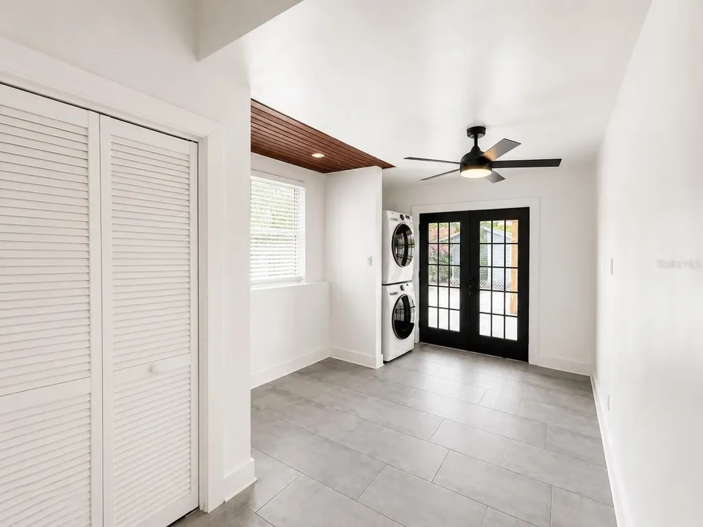 3815 W North B Street Tampa FL 33609