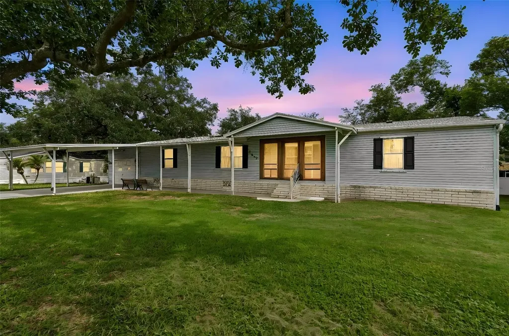37647 Newal Avenue Zephyrhills FL 33542
