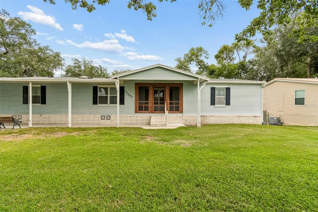 37647 Newal Avenue Zephyrhills FL 33542