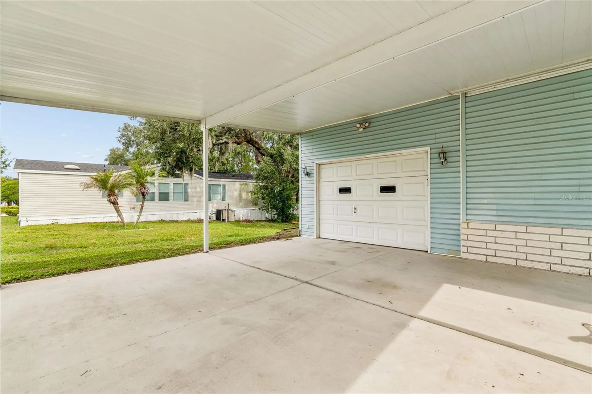 37647 Newal Avenue Zephyrhills FL 33542