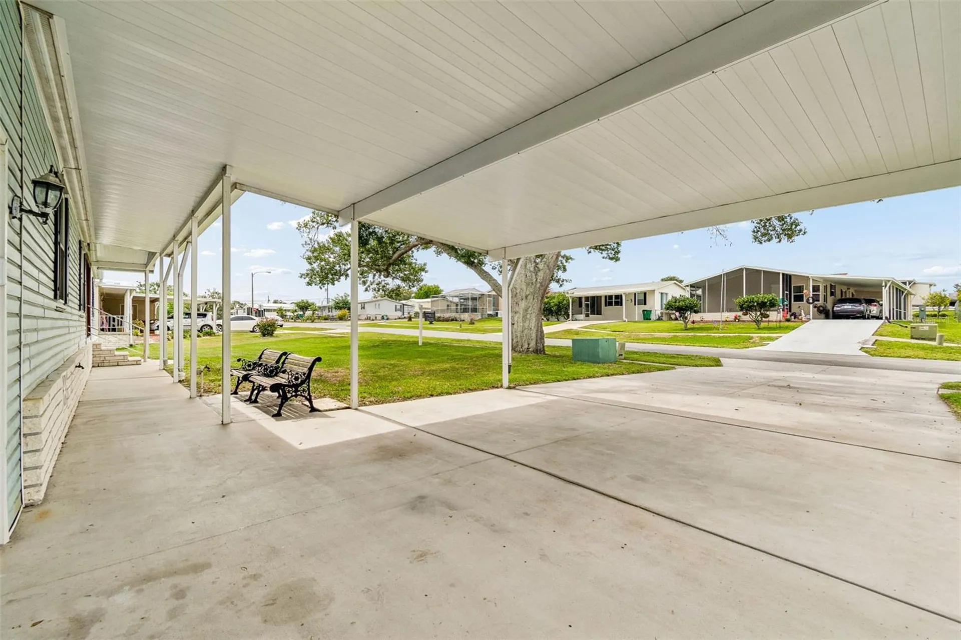 37647 Newal Avenue Zephyrhills FL 33542