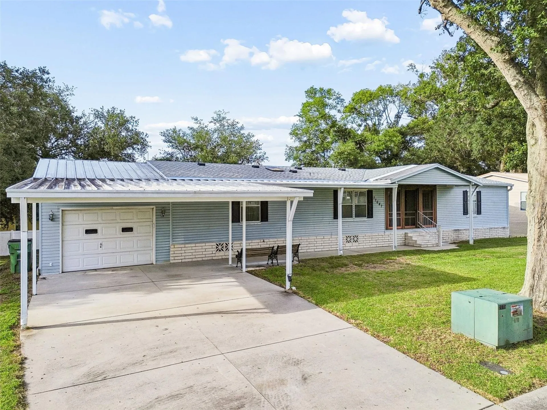 37647 Newal Avenue Zephyrhills FL 33542