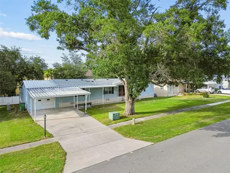 37647 Newal Avenue Zephyrhills FL 33542