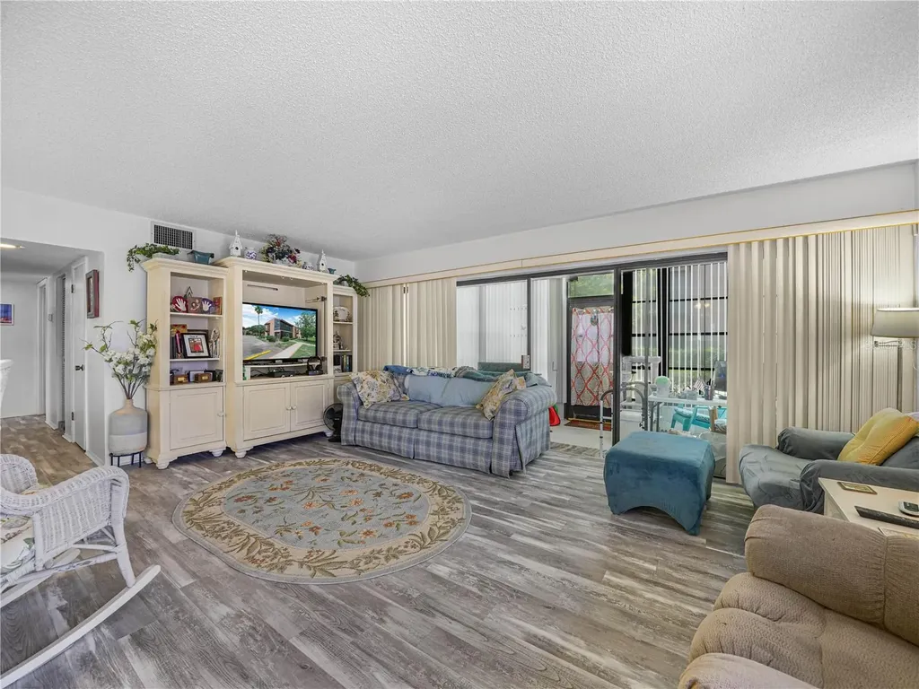 121 La Casa Lake Wales FL 33898