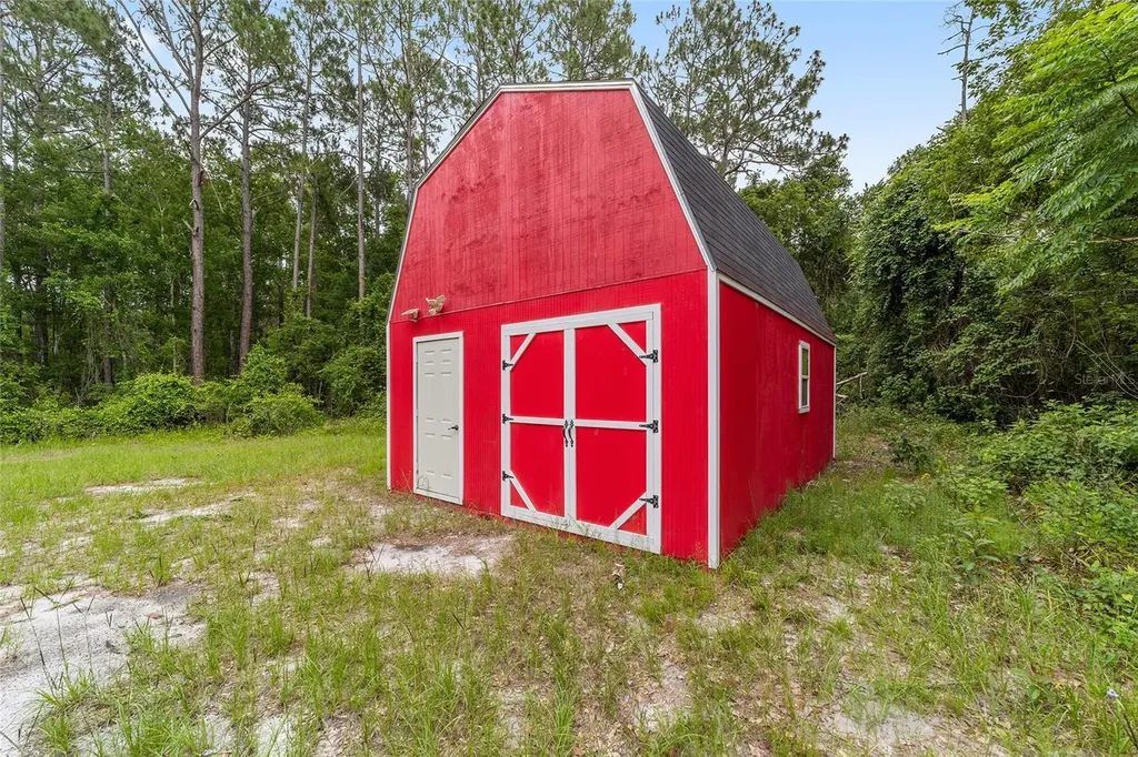 11895 SE 136th Court Ocklawaha FL 32179
