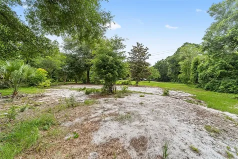 11895 SE 136th Court Ocklawaha FL 32179