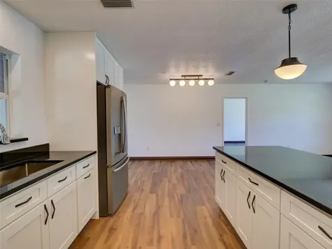 305 Sunset Drive Sanford FL 32773