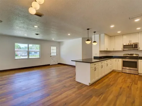 305 Sunset Drive Sanford FL 32773