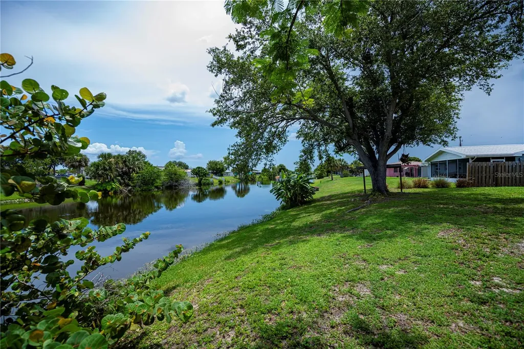 21539 Gladis Avenue Port Charlotte FL 33952