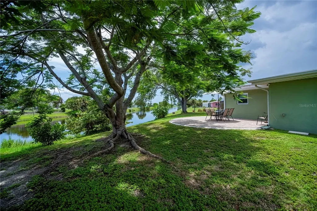 21539 Gladis Avenue Port Charlotte FL 33952