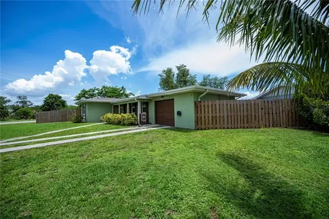 21539 Gladis Avenue Port Charlotte FL 33952