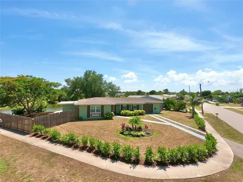 21539 Gladis Avenue Port Charlotte FL 33952