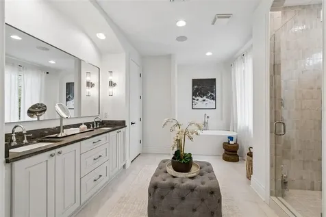 4535 W Swann Avenue Tampa FL 33609