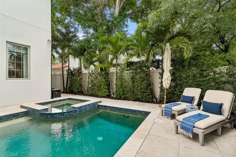 4535 W Swann Avenue Tampa FL 33609